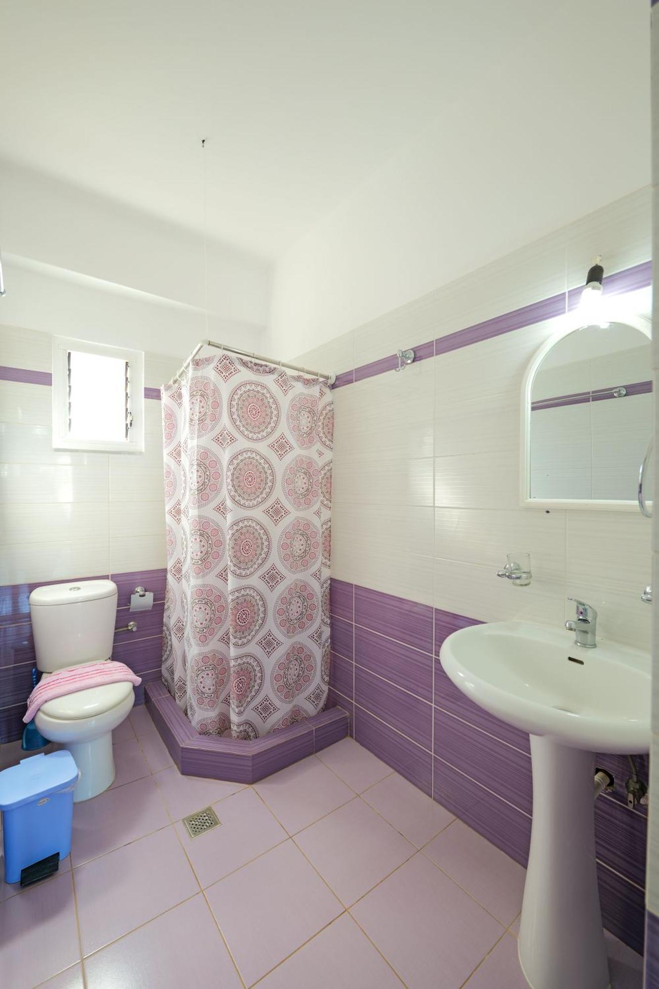 Guesthouse Blue Sky Ксамил Екстериор снимка