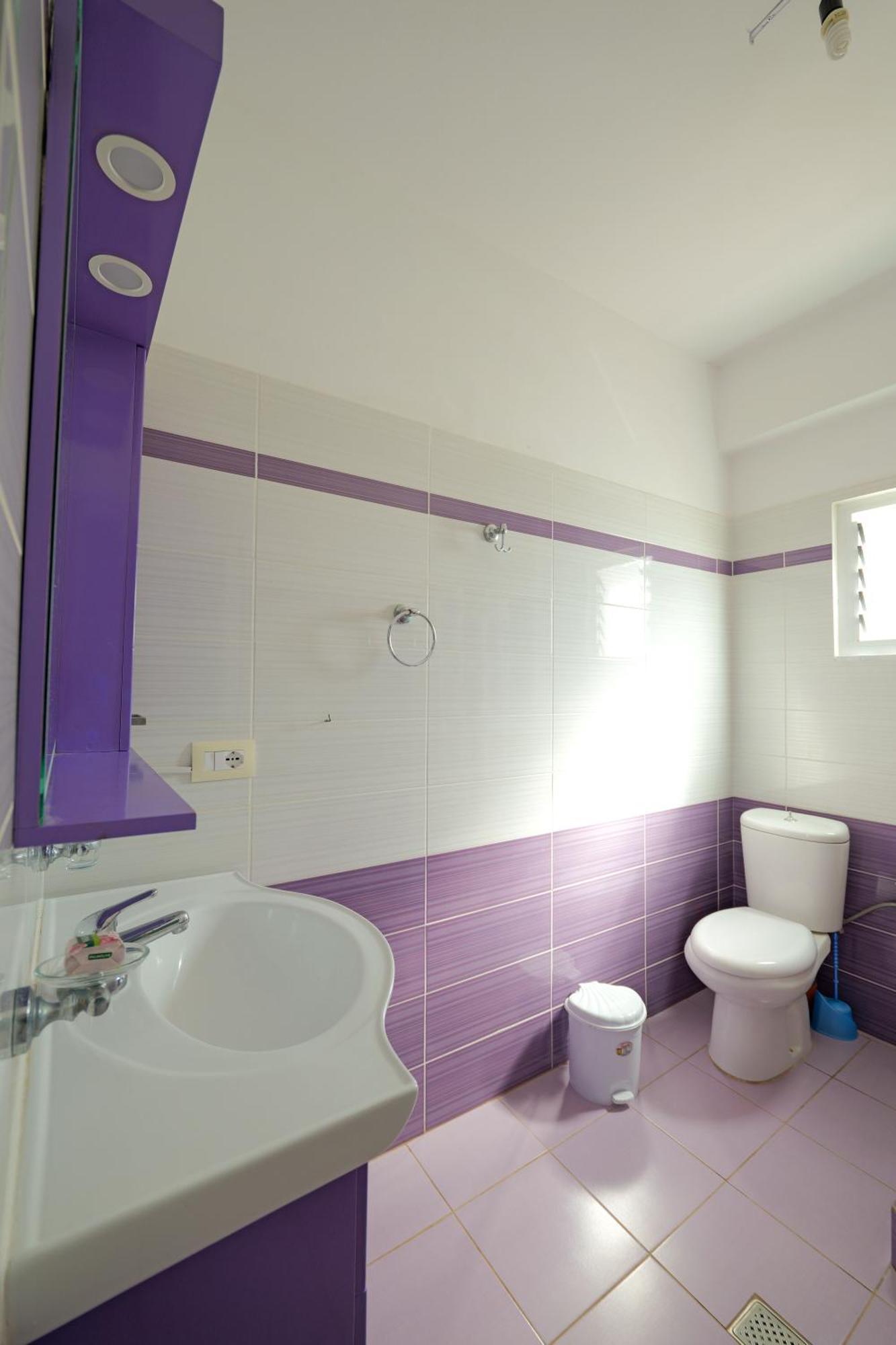 Guesthouse Blue Sky Ксамил Екстериор снимка